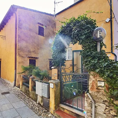 Oliver House * Calice Ligure