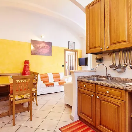 Oliver House * Calice Ligure